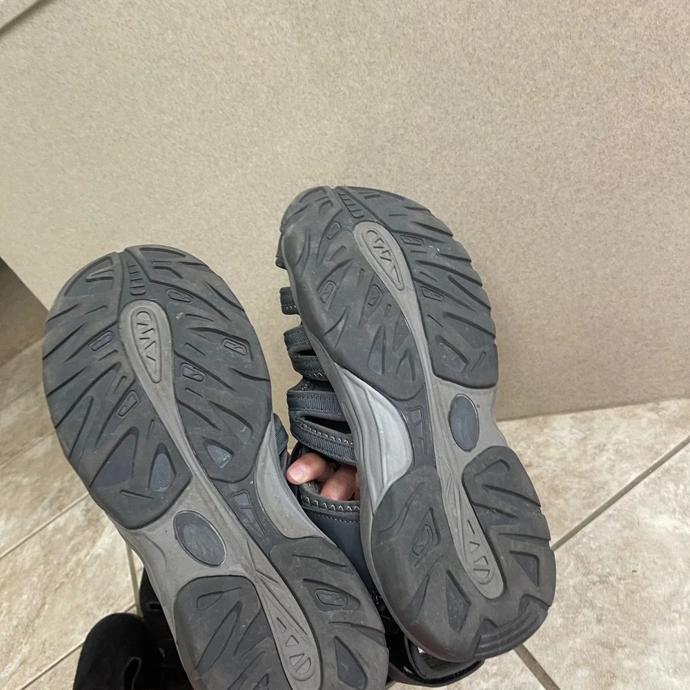 Nortiv8 Mens Hiking Sandals‎ Grey SNAS222M Closed Toe Sport Water Shoes Size 9.5
